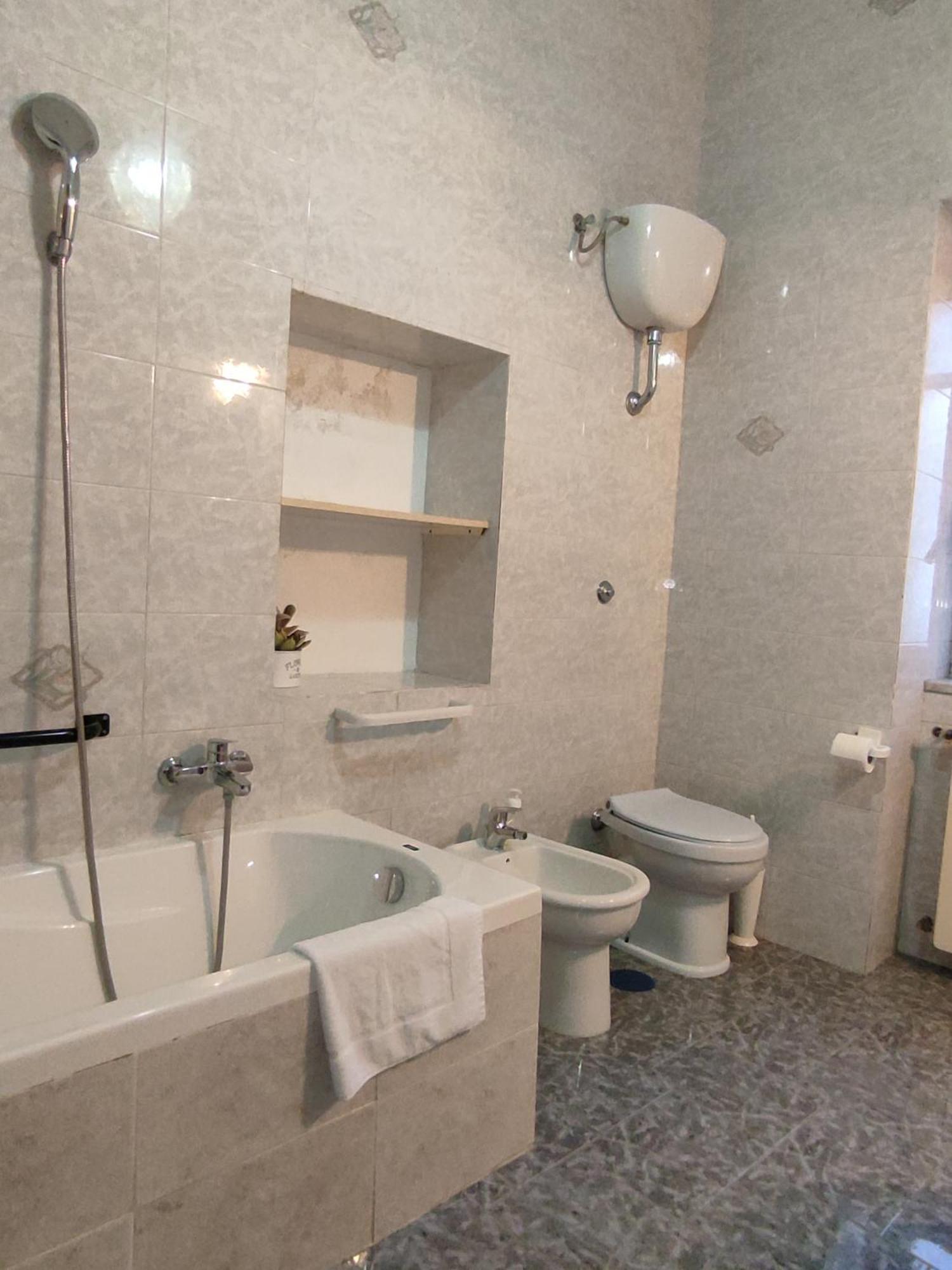 Il Cortile Bed & Breakfast Помпей Екстериор снимка